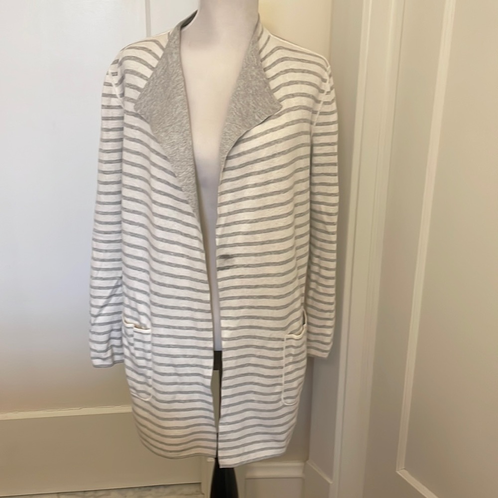 Super cute sweatshirt material cardigan